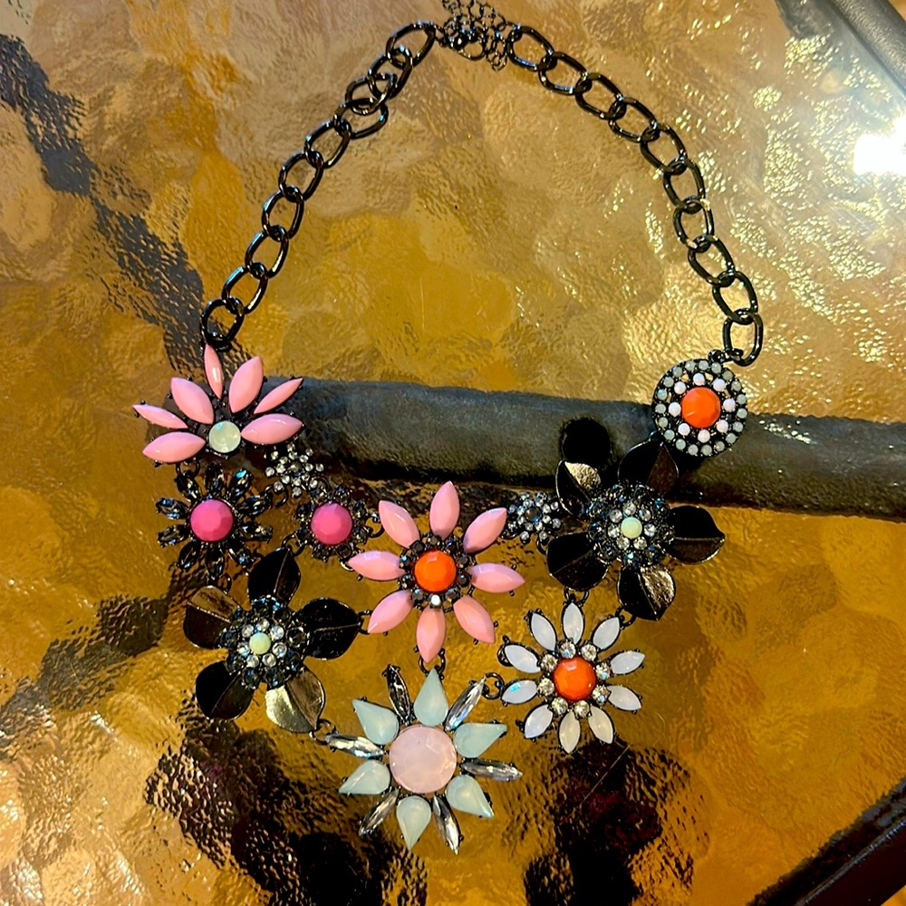 Flower necklace
